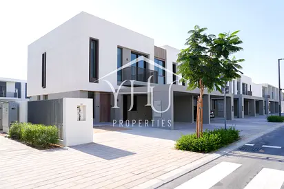 Modern Living | Family Home | Ready To Move