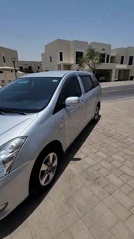 Toyota 2006 GCC Specs Reliable 7-Seater Family Car, super clean and well maintained