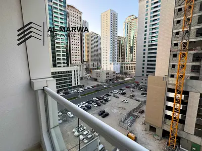 LUXURY SPACIOUS 1BHK ~ BRIGHT AND CLEAN ~ READY TO MOVE ~ BALCONY ~ BUILD IN WARDROBE ~