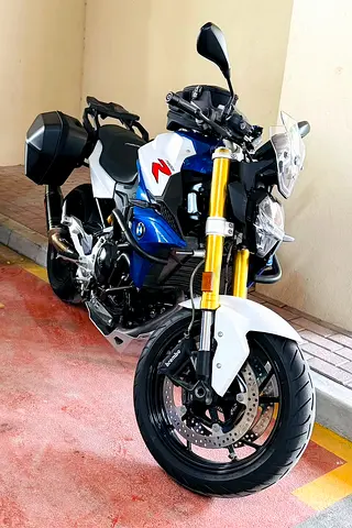 GCC // 2023 BMW F900R // 12k KMS