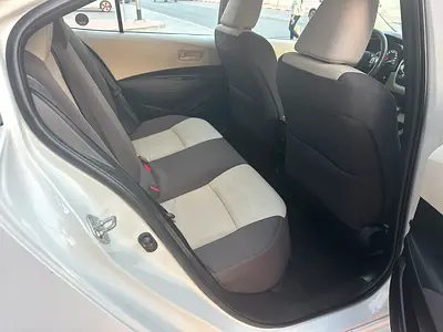 2021 Toyota COROLLA photo 8