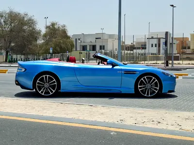 2011 Aston Martin DBS 照片 10