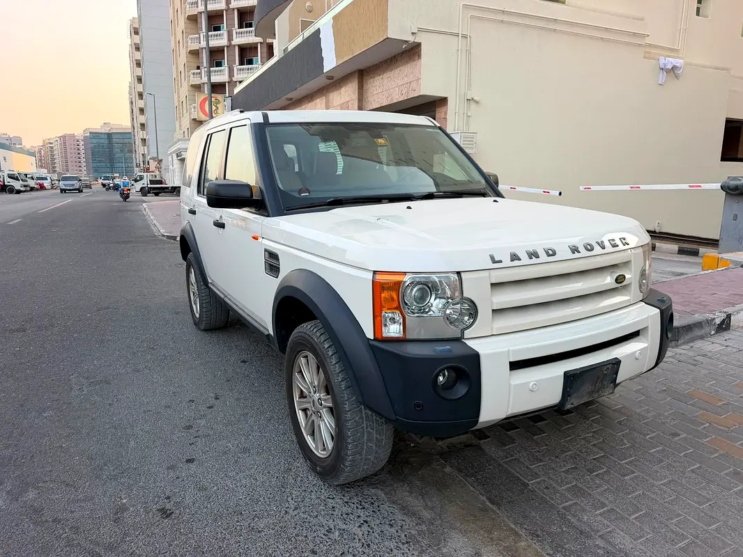 Land Rover LR3 2008 — photo 1 of 16