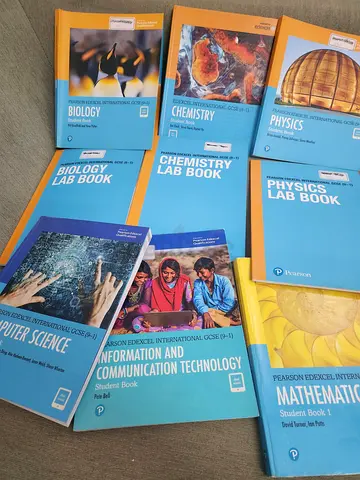 Original Edexcel IGCSE Books for Sale 📚
Good condition. Includes Pearson books, CGP revision guides