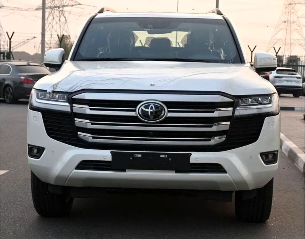 Toyota Land Cruiser 2022 — photo 1 of 14