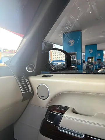 Land Rover Range Rover Supercharged 2015 | GCC Specs | Pristine Condition