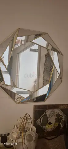 Geometric Faceted Wall Mirror - Modern Decorative Mirror (Round Octagon)