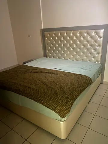 Must go today! Marina homes Modern Upholstered Bed with Tufted Headboard
