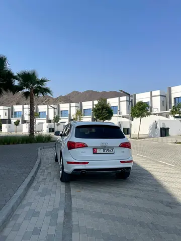 صورة 18 لـ 2011 AUDI Q5