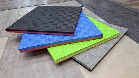 Interlocking Foam Gym/Floor Mats - Set of 4, Good Condition