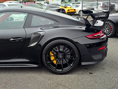 2019 Porsche 911 thumbnail 3