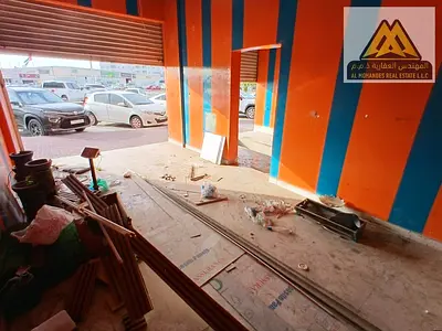 محل  تجاري موقع مميز بتصميم عملي وجاهز للاستخدام المناسب ومناسب لصيانة الدوري على المالك