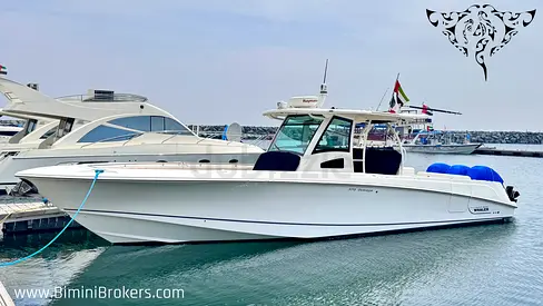Boston Whaler 370