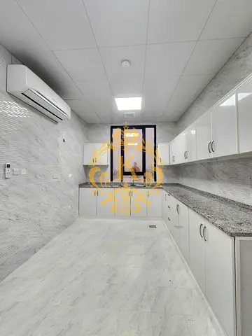 AWSOME! 3 BEDROOM HALL APPARTMENT| AVAILABLE AT IDEAL LOCATION IN ZAYED CITY