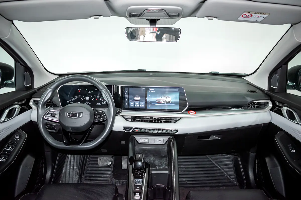 Geely Coolray 2025