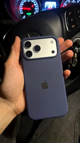 iPhone 17 Pro Max silver