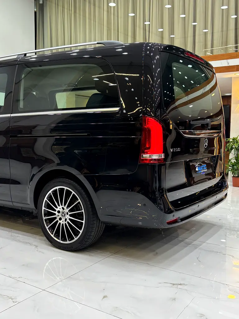 Mercedes-Benz V-Class 2024