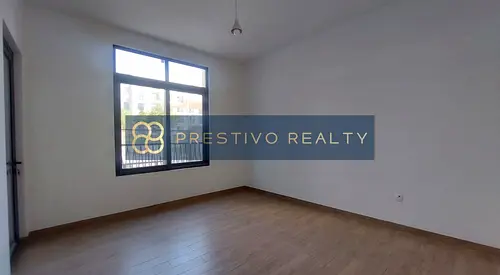 Spacious layout I Prime location I High ROI
