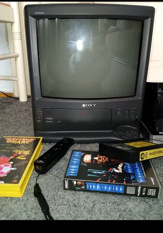 Sony Trinitron 14VM2MT CRT TV with Built-in VHS | Mint Condition | Collector’s Item🔥🕹️🎮
