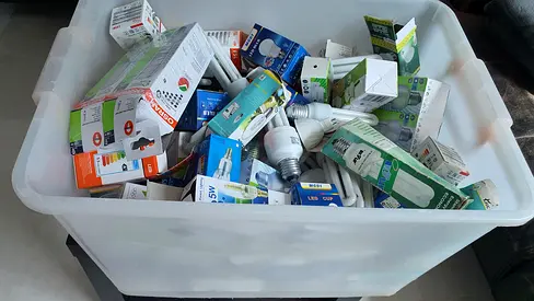 Mixed Collection of Assorted LED and Energy Saving Light Bulbs