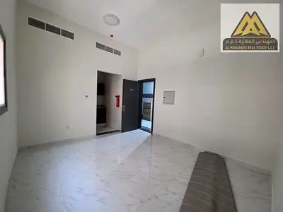 ستوديو كبير | الجرف 3 | للايجار السنوي | منطقه حيويه تماما | علي مخرج دبي و الشارقه