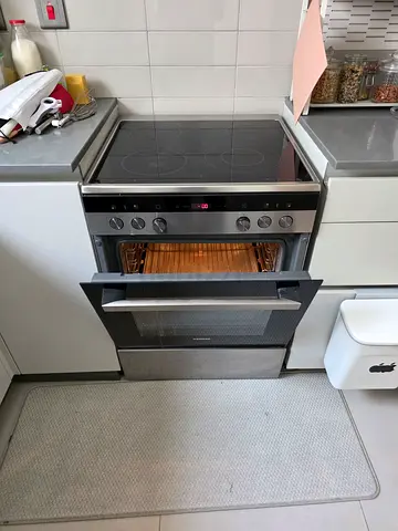 Siemens New Model Electric Cooker Stove 60x60cm