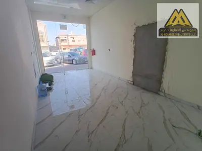 فرصة مميزة للإيجار السنوي في منطقة المويهات 3 بعجمان، محل تجاري بمساحة كبيرة في موقع حيوي جداً، مناسب لمختلف الأنشطة التجارية والاستثمارية