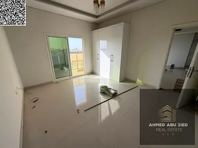 بلكونه باطلاله مفتوحه \خزائن في الخائط \تشطيب فندقي \موقع مميز