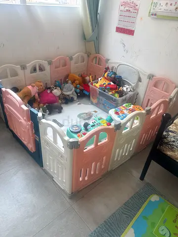 Foldable Baby Playpen / Activity Play Yard with Toys