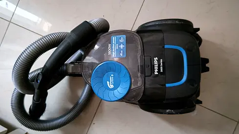 Vacuum cleaner Philips brand