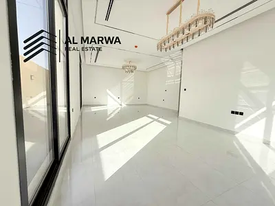 Luxury & Spacious & Bright 5-BedRoom Ready To Move Villa