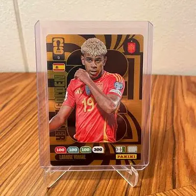 Panini Gold Football Trading Card - Lamine Yamal (Spain) in Protective Sleeve