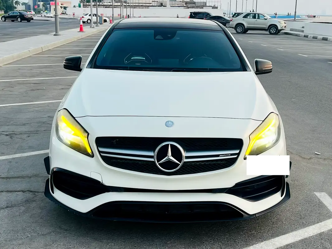 Mercedes-Benz A-Class 2017 — photo 1 of 15