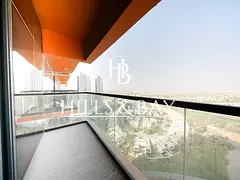 Golf Course View | Vacant Now | Balcony