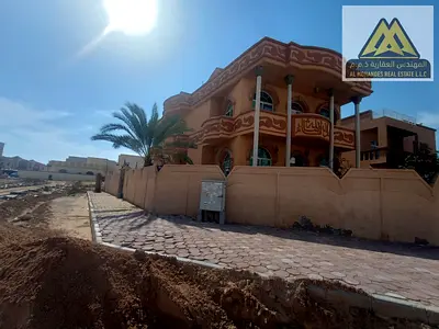 المويهات 1 عجمان، بمساحة كبيرة جدًا وتصميم عملي يناسب العائلات الباحثة عن الراحة والخصوصية في موقع هادئ وقريب من جميع الخدمات.