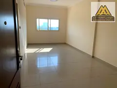 A great opportunity for annual rent in Al Jurf 2, Ajman. This second-tenant apartment offers a spaci