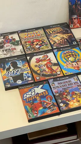 Collection of Nintendo GameCube + PS2 games (includes Super Smash Bros. Melee)