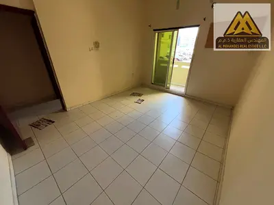 مساحة كبيرة ومريحة | صيانة مجانية على المالك | موقع حيوي قريب من جميع الخدمات | قريب من شارع الكويت | قريب من المطاعم والأسواق | سكن هادئ