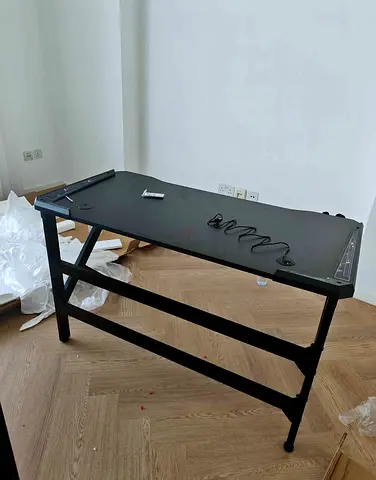 Gaming Table Selling Brand New