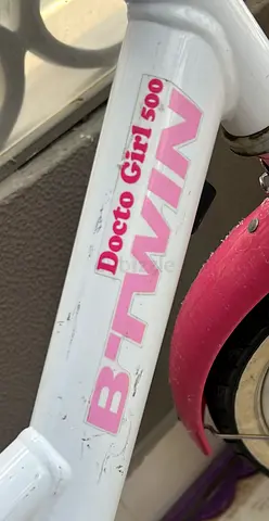 B’Twin 16-inch Docto Girl 500 kids bike