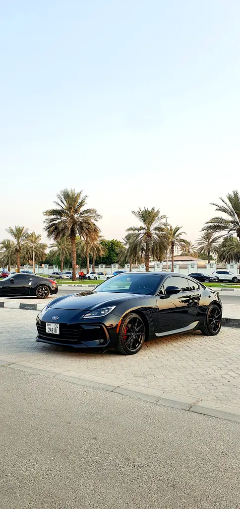 Subaru BRZ 2023 — photo 1 of 11