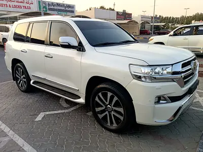 Pristine Toyota Land Cruiser VXR 2017 | GCC Specs | Fully Loaded