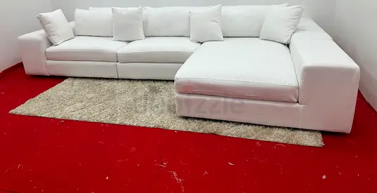 Brand new condition eichholtz brand lshape sofa