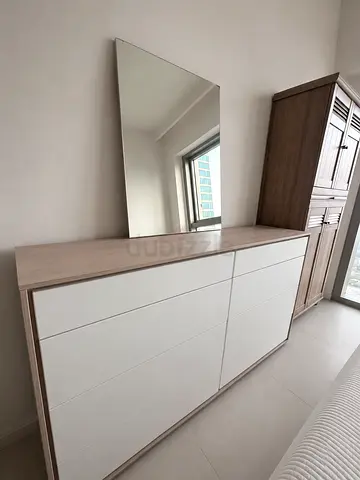 Bedroom – 4 pieces set: