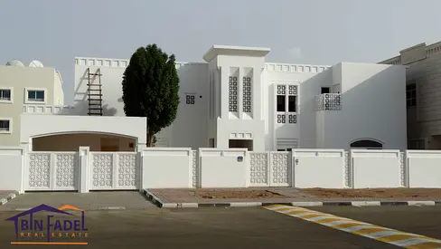 5 BEDROOM COMMERCIAL/RESIDENTIAL STANDALONE VILLA WITH HUGE PRIVATE YARD PRIME LOCATION - TAWAM