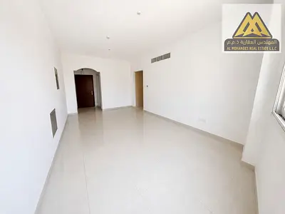 فرصة سكنية ذهبية لا تعوض للايجار السنوي شقة عائلية فاخرة (ثاني ساكن) بنظام غرفة وصالة (غرفة ماستر) مع حمامين وخزائن بالحائط وبلكونة بإطلالة مفتوحة في