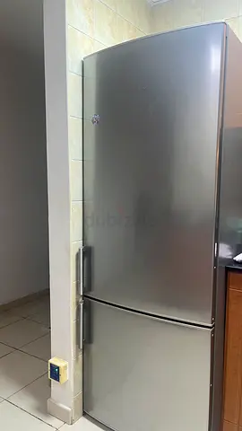 Silver two-door refrigerator - perfect working condition - 505 liter