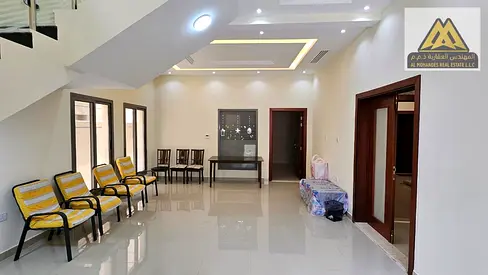 رصة رائعة لامتلاك فيلا سكنية في منطقة الياسمين بعجمان، تتميز بموقع هادئ ومساحة مناسبة للعائلات، مع وجود مستأجر حالي بعائد إيجاري سنوي