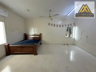 The largest and largest spaces * Large area * Fantastic price * Free maintenance * New split air conditioning * Facilitated payments