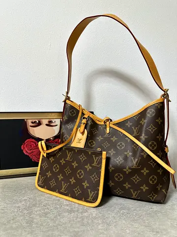 Louis Vuitton STYLE Monogram Carry All PM shoulder bag.